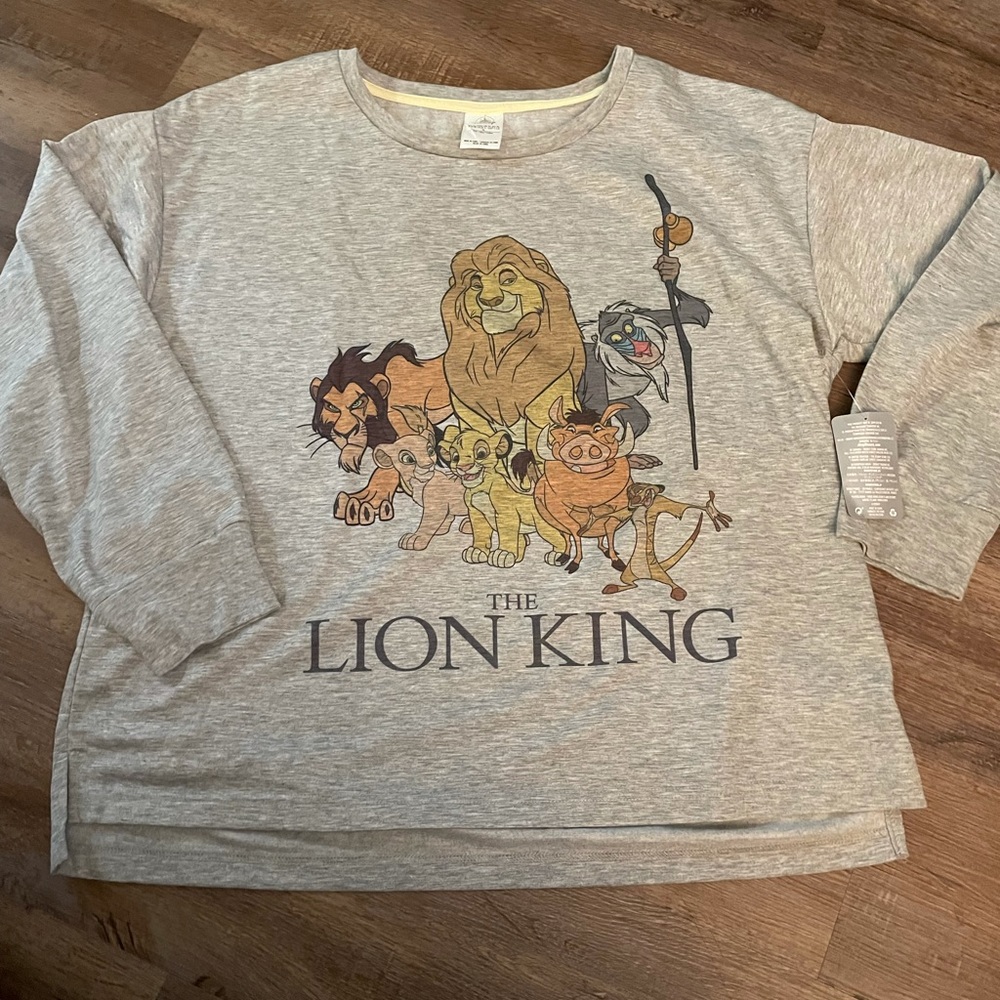Lion king light fleece long sleeve